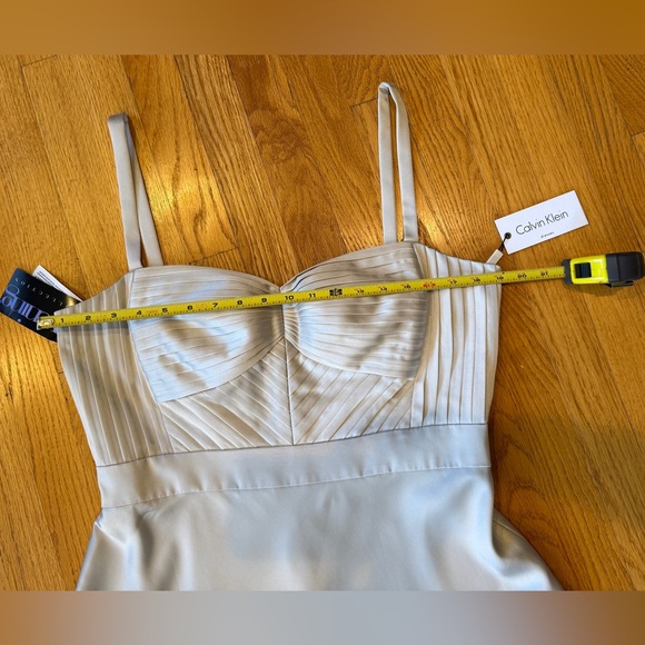 NEW* Calvin Klein Collection Evening Cocktail Dress Silky Fit & Flare Stone 14 - Picture 13 of 16